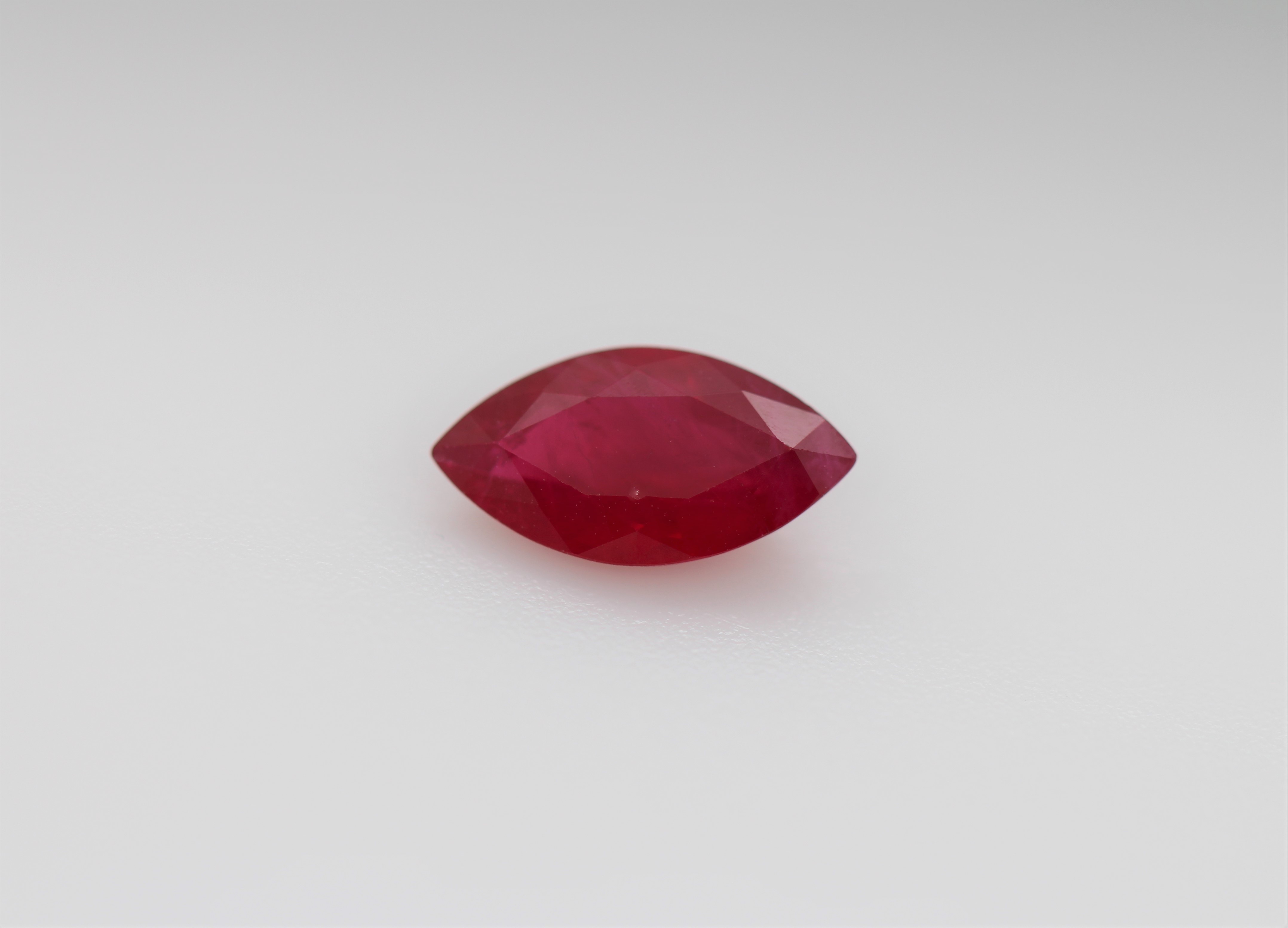MARQUISE BURMA Ruby